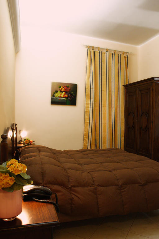 Hotel Piro Torrenova  Zimmer foto